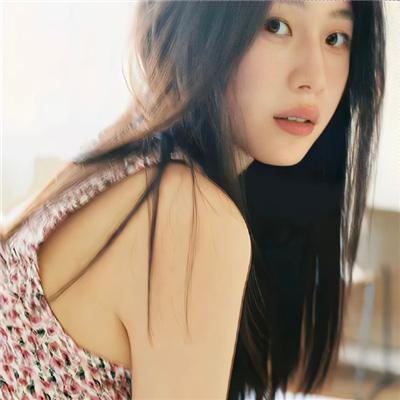 中原女警